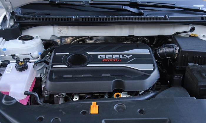 自主1.4T引擎配CVT变速器，搭载智能车载系统，吉利S1正式发布