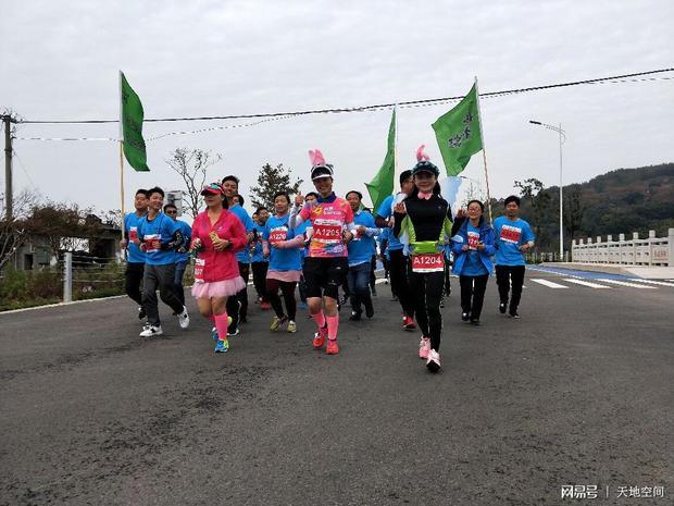 汤达人助力2017海峡两岸乐跑嘉年华，暖心行动深得好评