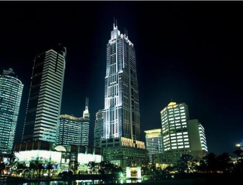 上海10大最高的摩天大楼，上海第一高楼632米，创众多世界记录