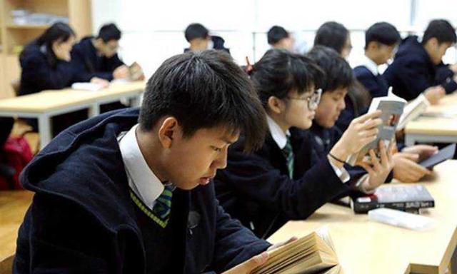 上海最美校服大比拼，看看你的母校上榜了吗？