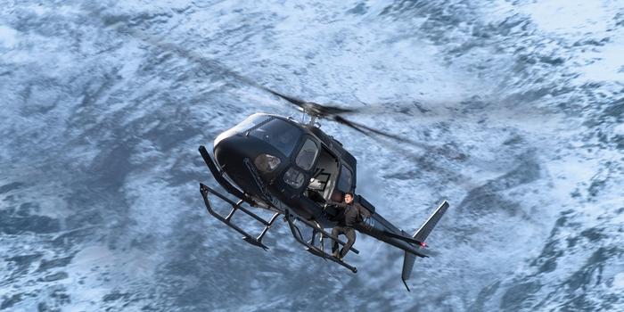《碟中谍6：全面瓦解》幕后特辑 阿汤哥驾直升机挑战360度俯冲
