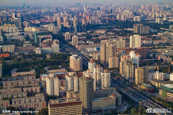 中国没有城镇化，只有都市化