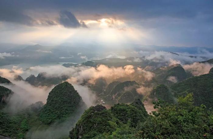 北盘江大峡谷：贵州西部旅游线上藏着的绝世好风光