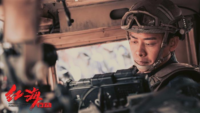 《红海行动》口碑票房双逆袭  韩寒：这是中国电影的一个里程碑！