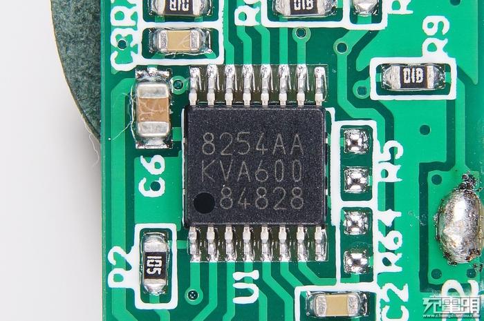 四款热销USB PD充电宝首拆：扒开产业真相