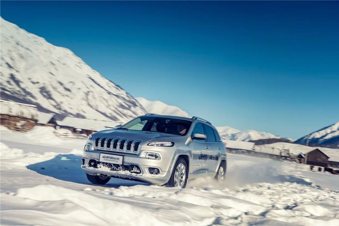 Jeep的四驱，真能在冰雪中更从容吗？