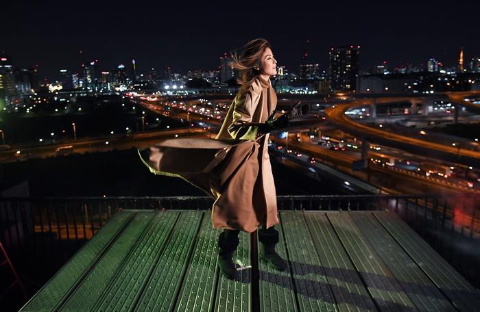 陈慧琳为新歌精心准备两年之久  站百米楼顶边缘玩命拍MV