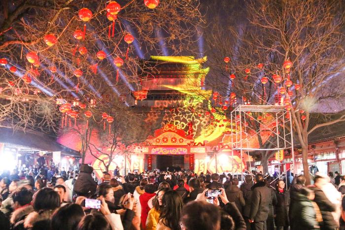 陕北榆林过大年活动旅游收入超6亿元 春节接待游客208万人次
