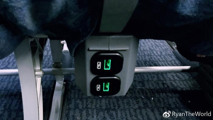 国航波音B737 MAX 8客机经济舱简约体验