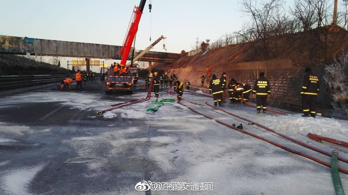最新！京哈高速K292北京方向危化品车辆燃爆事故目前已处置完毕全线恢复通车
