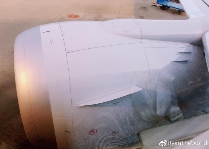 国航波音B737 MAX 8客机经济舱简约体验