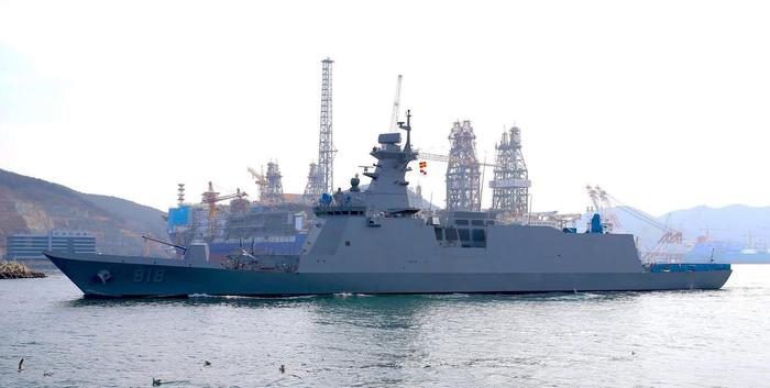 韩国海军接收第一艘大邱级导弹护卫舰 号称韩国海军的056