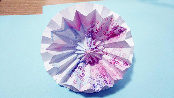 一起来折把油纸伞吧，做法简单又漂亮，手工折纸教程