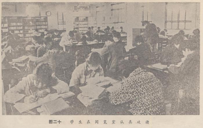 91岁老人，用相机记录扬师院风采40年