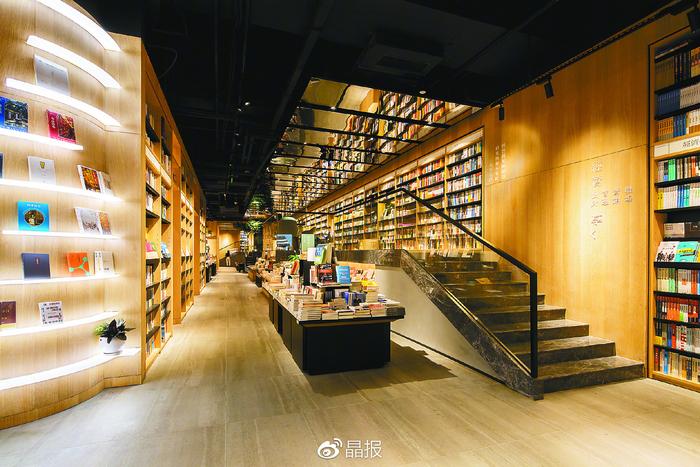 对，你身边的覔书店就是“中国最美书店”