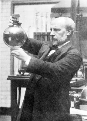 暖水瓶到底是谁发明的？