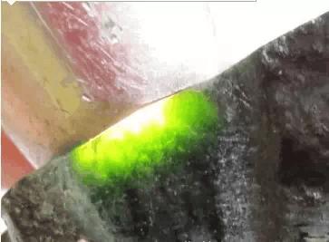 观玉打灯看原石其实藏着太多的奥秘！