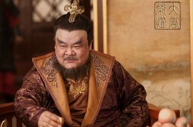 清朝皇帝里有哪些是胖子？最胖的皇帝却因胖而死！！