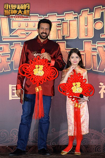 猴神大叔迅雷下载，携手感受小萝莉带来的感动与欢乐 (猴神大叔迅雷网盘)