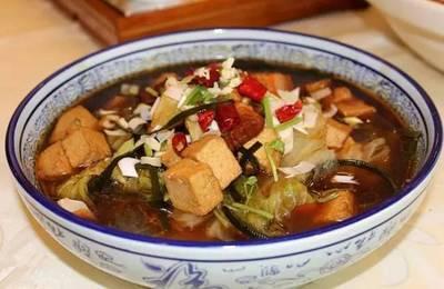 西安冬天最火爆的小吃——豆腐烩菜泡馍，原来这么做！