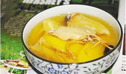 老母鸡的家常做法大全：三道经典菜谱让全家都爱吃