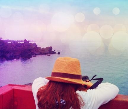 女人越是爱你，就越是会情不自禁的做这3件事