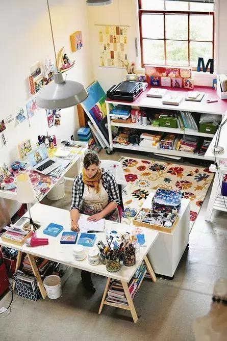 喜欢画画的人，都想拥有这样一个工作室，然后画一辈子的画！
