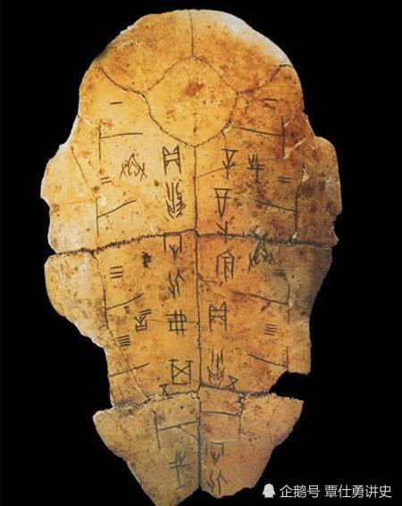 甲骨文的历史只能追溯到三千年前？有人找到比甲骨文早的中国文字
