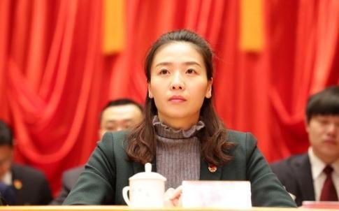魏秋月正式上任，中国女排又多一名官员，还有她们也已步入政坛