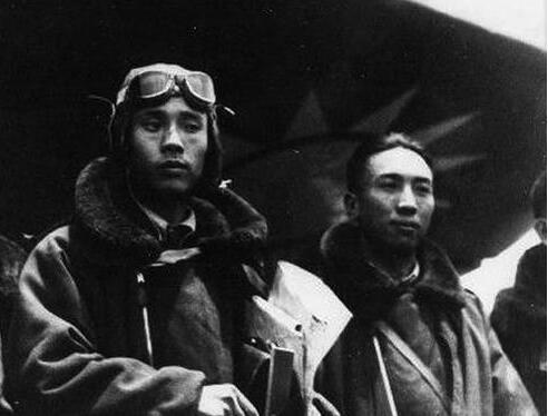 中国空军首次轰炸日本本土，增强抗日的决心，鼓舞军队的士气