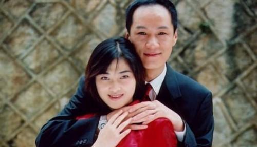 “容嬷嬷”李明启都同情他老婆！梅婷更将他视为“童年阴影”