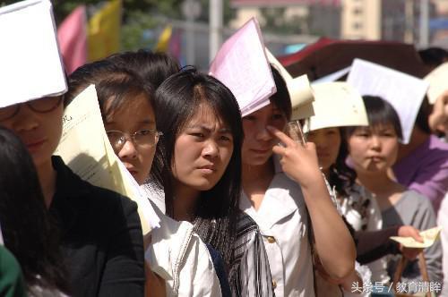 曾经很“热门”的专业，如今就业率年年走低，成了“红牌专业”！
