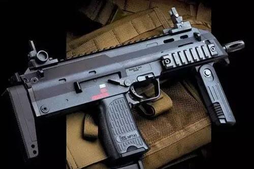 反恐利器：HK MP7冲锋枪