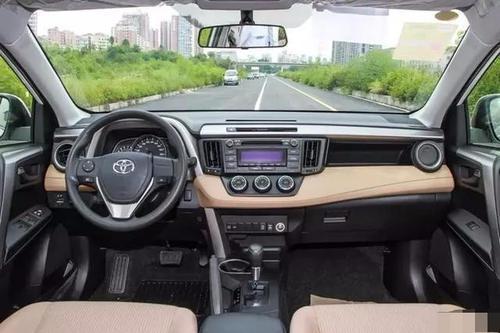 RAV4荣放全面升级，性价比远超CR-V，搭全新2.0L 油耗下降1.6L