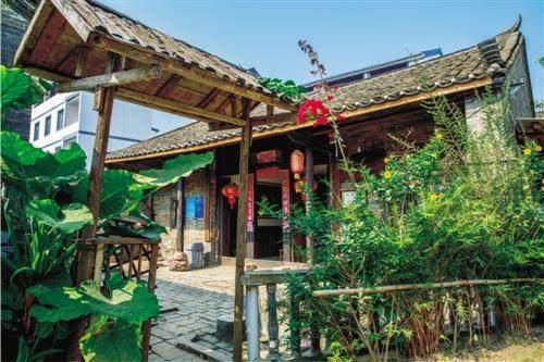 ���ж�ϱ�����ź������ţ�����ǰһ���Ŀڿ޳�һ����ͬ�������