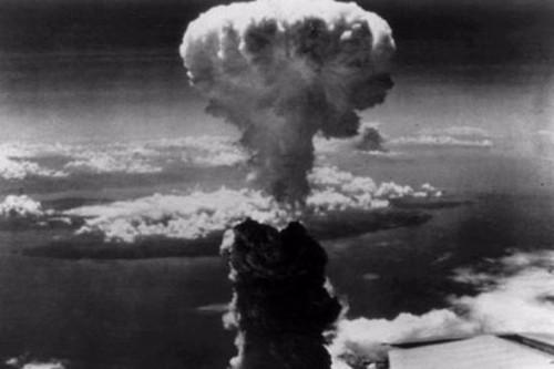 第一颗原子弹试验场竟意外出事故，危机关头一脚解除警报！