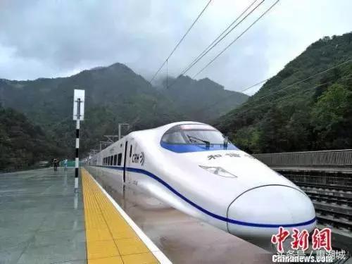 西成高铁今日开通运营 西部交通版图再添“动脉”