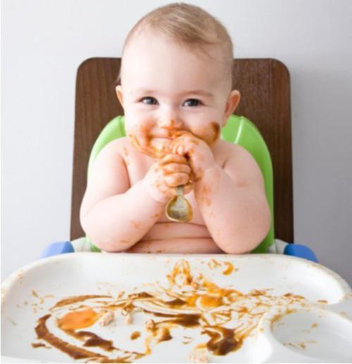 宝宝的这些饮食习惯妈妈不能惯着，小心宝宝的肠胃“闹脾气”