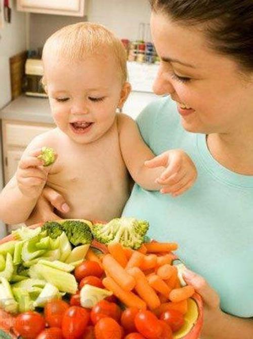 宝宝的这些饮食习惯妈妈不能惯着，小心宝宝的肠胃“闹脾气”
