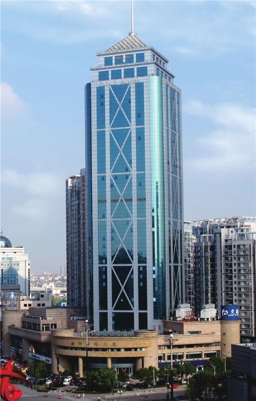 苏州10大最高的摩天大楼，第一高楼超300米，被誉为世界第一门