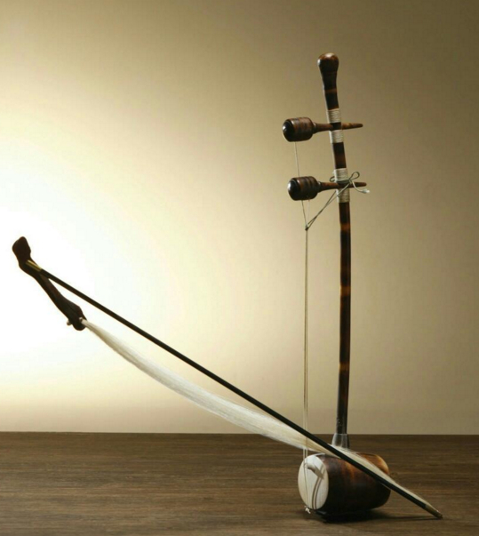 中国传统乐器之二胡_新浪新闻