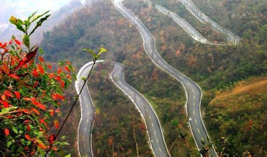 中国最长十大国道排名，其中一条是世界最惊险的公路之一