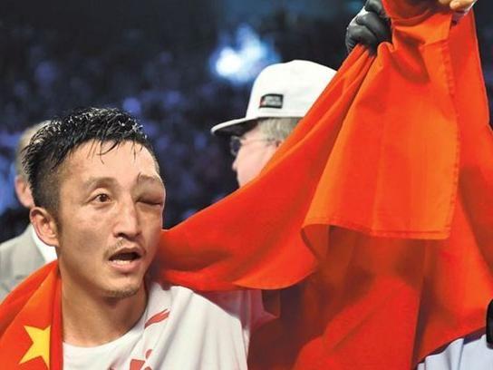 山村里走出来的奥运冠军中国拳王，走穴赚钱却被批“综艺咖”