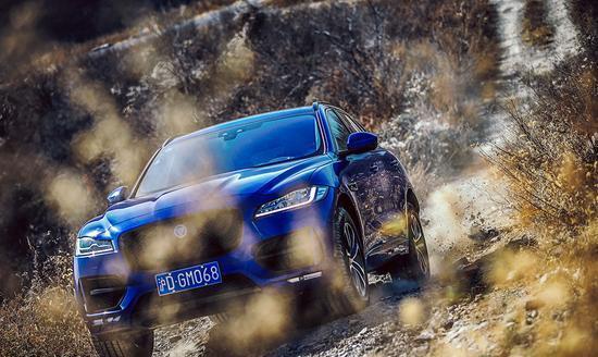 试驾豪华运动SUV：2018款捷豹F-PACE，离开城市也自如！