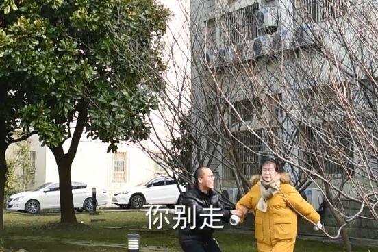 图解最尬汽车短视频！自媒体拍剧笑死人不偿命