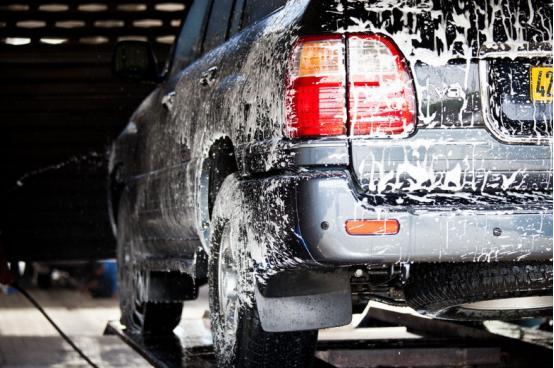 为什么别人的车越洗越亮？