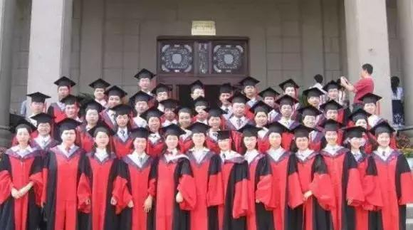 安徽一个班37人考进清华北大，老师发来一则短信，家长沉默了 !