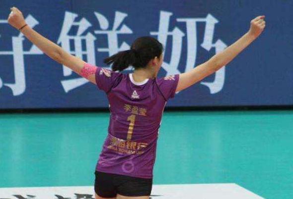 李盈莹发挥神勇，天津女排3-0取胜，北京女排无一人得分上双！