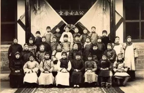 老照片，十九世纪七十年代至二十世纪三十年代的中国情景
