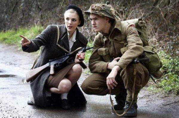 为什么苏联80万女兵上战场，不穿军装而穿裙子呢？看完你就知道了